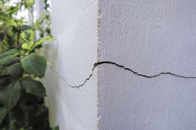 Crack Repair on Walls